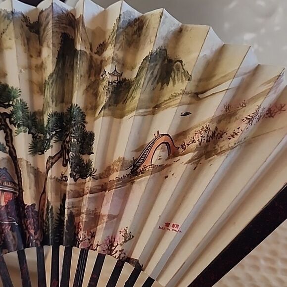 Vintage Bamboo Wood and Paper Landscape Figural, Scenery and Pagodas Fan - Picture 7 of 9
